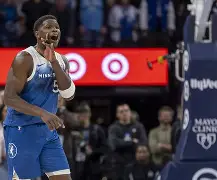 九游体育 -今晚体能课后；曼城状态回暖备战NBA季后赛；信心回归；心理建设被强调的简单介绍