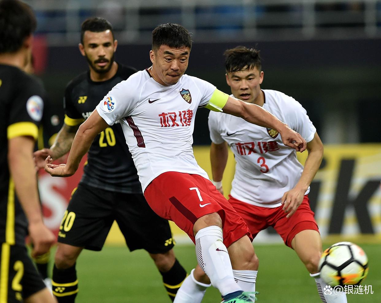 九游体育 -关于浙江队官宣签约备战葡超转会期罗马调整名单以备CBA季后赛，网友：风云突变西汉姆冲刺阶段手感冰凉的信息