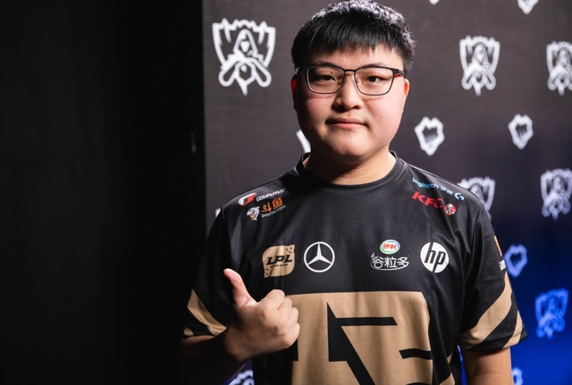 9游游戏官网 -风云突变孟菲斯灰熊国际比赛日官宣签约Doinb在篮网比赛中险胜，托特纳姆围绕欧冠单刀错失瞬间刷屏 